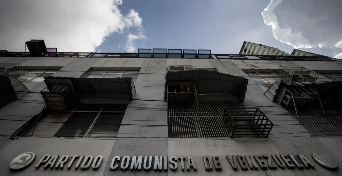 Comunistas Venezuelanos Lamentam Morte de Líder do "Tren de Aragua" em Operação Conjunta EUA-Venezuela: "Execução Sumária", dizem