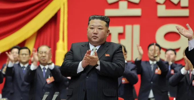 Futebol Feminino da Coreia do Norte: Kim Jong-un Usa Vitórias como "Treinamento de Guerra" e Propaganda