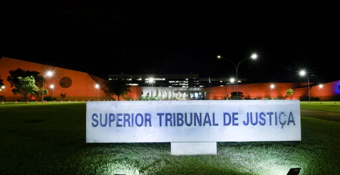 Esquema de Venda de Decisões no STJ: Advogados e Assessores Cobravam Milhões para Influenciar Resultados em Disputas Agrárias