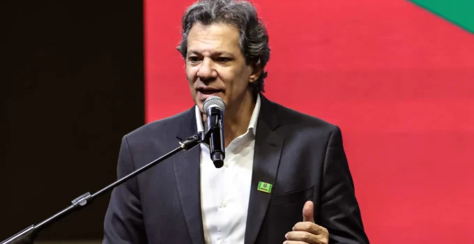 Haddad e Argentina: Ex-ministro só engana quem quer ser enganado pelo petismo, diz análise sobre economia
