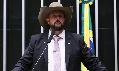Caminhoneiros: Câmara aprova anistia de multas por bloqueios e novas regras para fretes e frotas