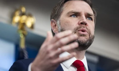 Vice dos EUA, J.D. Vance, critica Israel por reações ao acordo Trump-Irã e lembra dependência militar