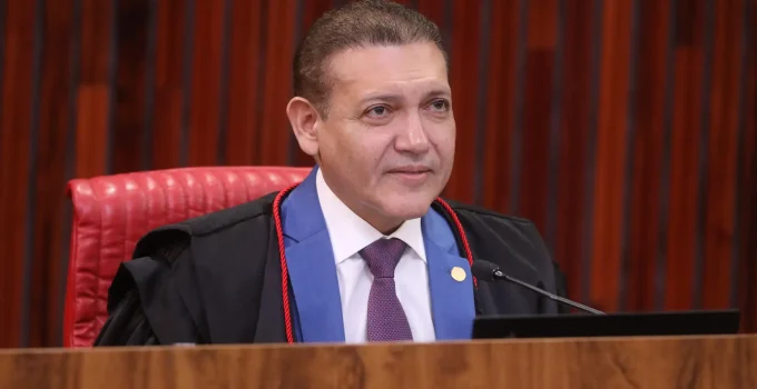 Discurso de Ódio é Incompatível com a Democracia, Alerta Presidente do TSE, Nunes Marques