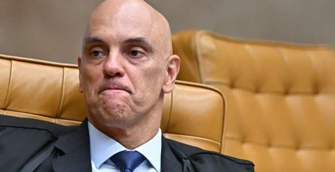 Parecer da PGR sobre Lei da Dosimetria pressiona STF: Moraes decide futuro de penas do 8 de Janeiro