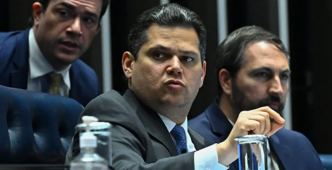 Operação Compliance: Senador Jaques Wagner e Davi Alcolumbre na Mira da PF por Suspeitas de Favorecimento ao Banco Master