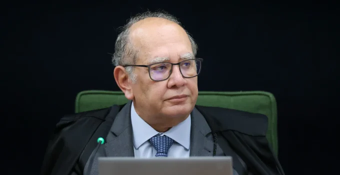 Gilmar Mendes Critica Mendonça por 'Erro Crasso' em Proposta de Delação Seletiva de Vorcaro no STF