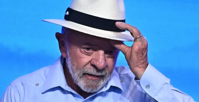 Lula em Crise no Mercosul: Virada à Direita e Resposta à Tragédia na Venezuela Desafiam Liderança Brasileira