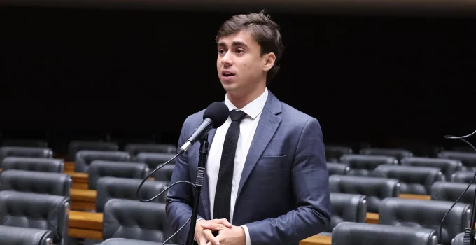 Nikolas Ferreira nega veementemente envolvimento na produção de vídeo de Michelle Bolsonaro contra Flávio Bolsonaro