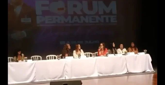 Promotora Laicista Erra: Estado Não é Fiscal da Alma, Diz Análise sobre Caso de Deus em Fórum