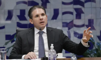 Hugo Motta muda tom sobre emendas após críticas a Flávio Dino e garante: Câmara cumpre a lei