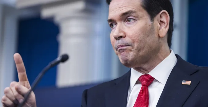 Marco Rubio acusa Lula de priorizar "ego" sobre acordo comercial, EUA impõem tarifa de 25% a importações brasileiras