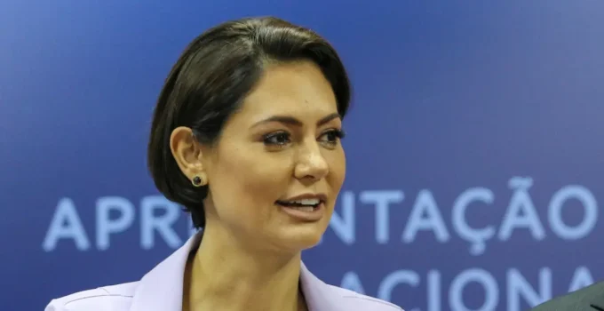 Celina Leão convida Michelle Bolsonaro para ser Senadora e busca aliança com MDB no DF