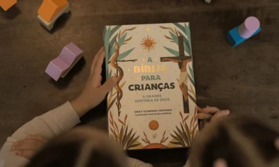 Bíblia para Crianças: A Grande História de Deus Revelada para Pequenos Leitores em Nova Publicação