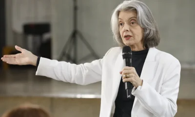 Cármen Lúcia Defende Urnas Eletrônicas e Critica Questionamentos sobre a Infalibilidade do Sistema de Votação Brasileiro