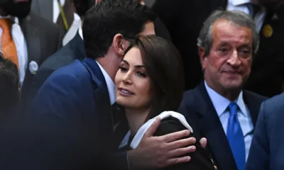 Valdemar Costa Neto busca retorno de Michelle Bolsonaro à presidência do PL Mulher para fortalecer Flávio Bolsonaro