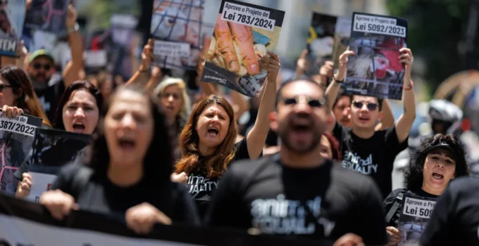 Governo Lula Proíbe Foie Gras no Brasil: Produção e Venda Criminalizadas por Maus-Tratos a Animais