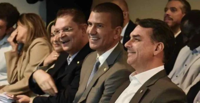 Flávio Bolsonaro acusa Rio de Janeiro de 'sequestro' por narcoterroristas e convoca união do PL para 'resgate'