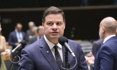 Sandro Alex lança candidatura ao governo do Paraná pelo PSD em 2026 com apoio de Ratinho Jr. e Caiado