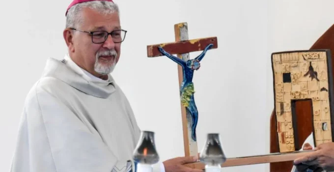 Jovens Católicos Reinventam a Fé: Clubes de Leitura Viram Fenômeno para Aprofundar Espiritualidade e Criar Comunidade