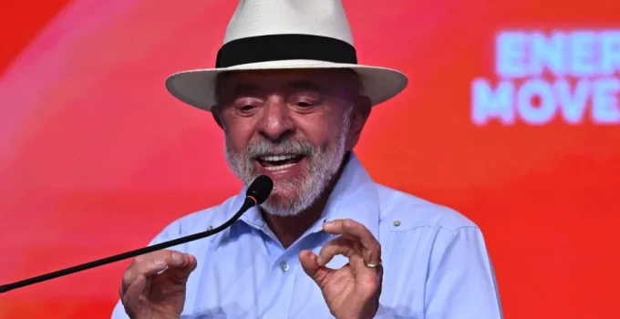 Lula ironiza Javier Milei após críticas: "Quem é esse cara?" e Itamaraty convoca embaixador da Argentina