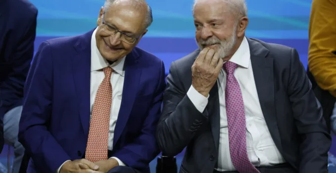 Lula confia em vitória eleitoral, mesmo com erros: 'Acerto foi tanto que não perdemos'