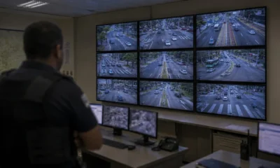 Multas com IA: Câmeras Inteligentes Já Fiscalizam Uso de Celular e Cinto em Rodovias do Brasil