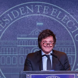 Milei Revoluciona Banco Central Argentino: Fim do Financiamento Político e "Grilhão Fiscal" para Dívidas