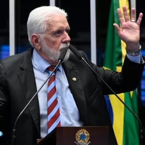 Jaques Wagner se defende de novas evidências: "Tenho certeza que provarei minha inocência" em caso Vorcaro