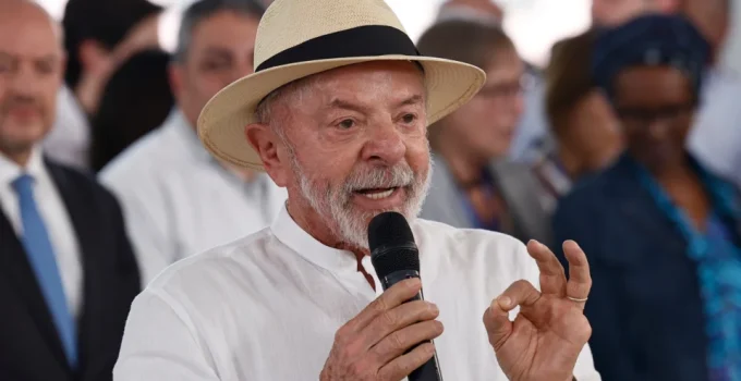 Lula cogita pular debates presidenciais em 2026 para evitar "ouvir bobagem" e ataques de adversários