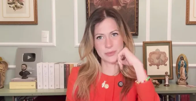 Ameaças, Fraudes e Vazamento de Dados: Influenciadora Pietra Bertolazzi Relata Caso de Polícia Após Crítica ao BTS