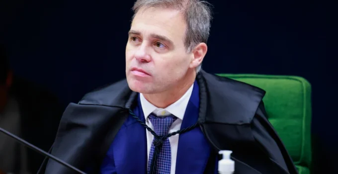 Lulinha, filho de Lula, vira alvo de segunda investigação no STF por suspeita de tráfico de influência na Dataprev