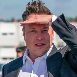Elon Musk compara crise migratória em Ceuta a ataque zumbi e defende deportação em massa: "Isso precisa ser feito"