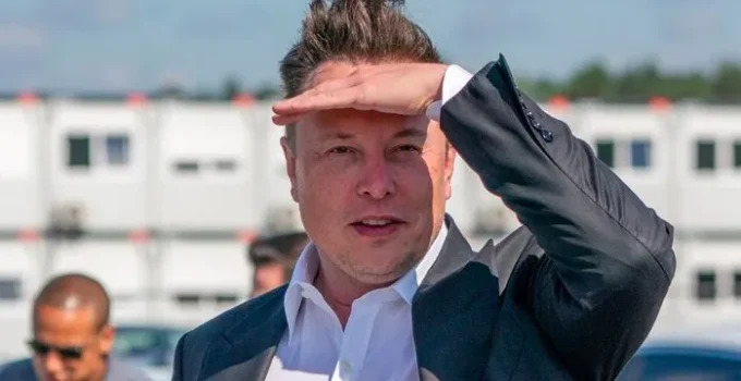 Elon Musk compara crise migratória em Ceuta a ataque zumbi e defende deportação em massa: "Isso precisa ser feito"