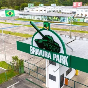 Bravura Park: Conheça o 1º Parque Temático Militar da América Latina em Santa Catarina com Passeios em Tanques Reais!