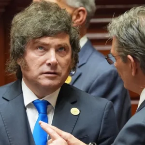 Milei Ataca Lula Novamente: "Ladrão", "Presidiário" e Acusações de Interferência Socialista na América Latina