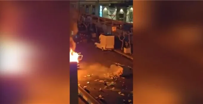Trump oferece "ajuda" pela "liberdade" do Irã em meio a protestos violentos; militares prometem "firmeza"