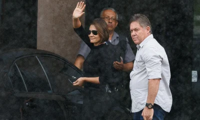 Michelle Bolsonaro alerta sobre tonturas de Jair Bolsonaro e o risco "real" de nova queda na prisão