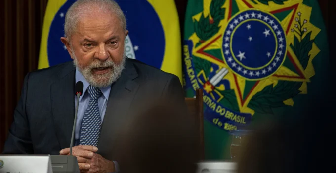 Lewandowski Sai e Lula Completa 15 Trocas: Governo em Constante Reforma e Pressão Eleitoral