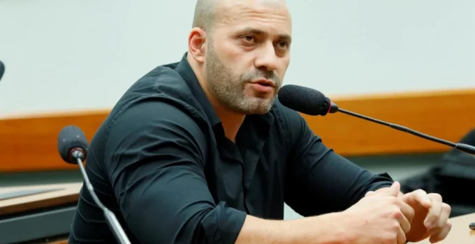 PGR Vê Falta Grave em Vídeo de Daniel Silveira com Carlos Portinho, Mas Defende Manutenção de Regime Aberto