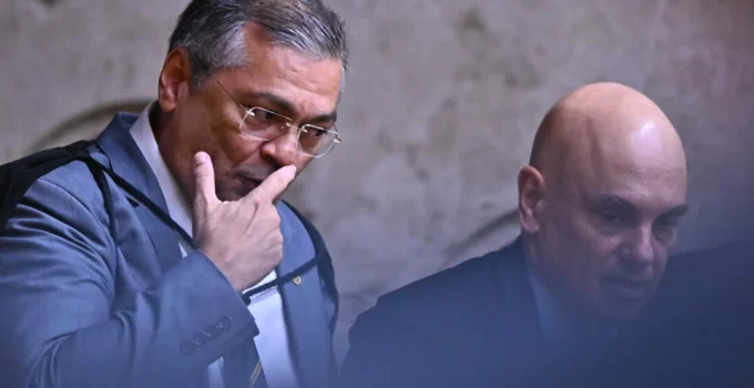 PF investiga R$ 100 mil pagos a jornalista ligado a ex-secretário do Maranhão em operação contra Flávio Dino