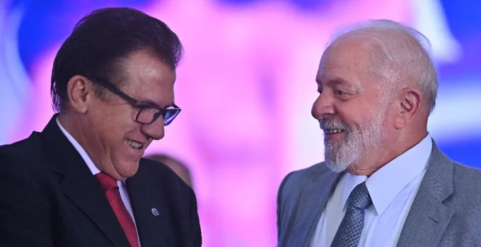 Ministro de Lula minimiza acusações contra Lulinha e compara com caso Celso Daniel em ano eleitoral