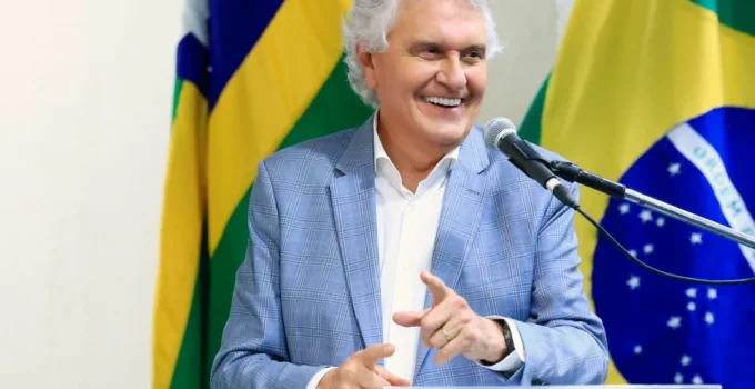 Caiado em SP: Empresários recebem boletos de R$ 20 mil e ouvem plano para 2026 com críticas a Lula e Flávio