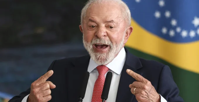 Lula "porreta": o que esperar do discurso de lançamento da campanha do PT e os desafios rumo ao centro