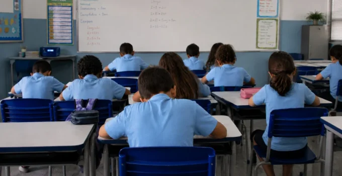 Nordeste Domina! Ceará e Alagoas Lideram Ranking Nacional de Escolas Públicas com Melhores Notas em Português e Matemática