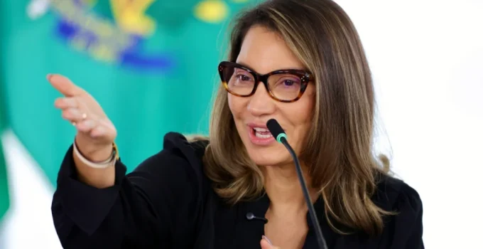 Janja homenageia Marisa Letícia e se declara a única primeira-dama que "trabalha efetivamente" no Brasil
