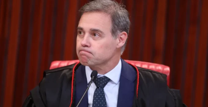 TSE Anula Liminar do Ministro Mendonça Contra PT e Redistribui Processo Após Voto Decisivo de Cueva