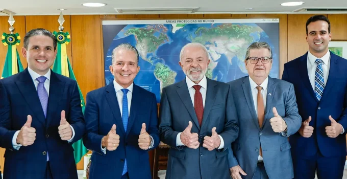 Lula, Nabor e a foto que agitou a Paraíba: Cícero Lucena e Hugo Motta comentam a polêmica