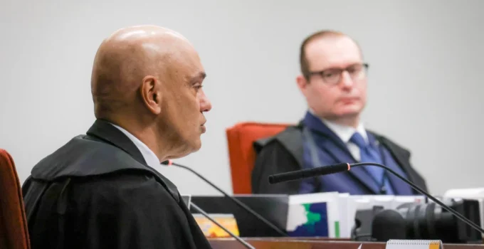Silas Malafaia vira réu no STF: Entenda a polêmica que opôs Zanin a Moraes e as críticas de jornais sobre a ação penal