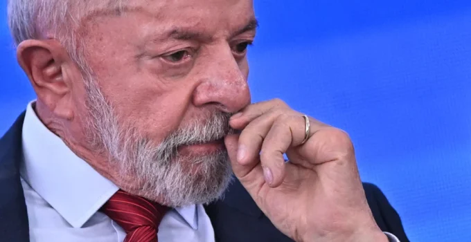 Lobista Roberta Luchsinger Revela: Lula Ofereceu Cargo em Governo; PF Investiga Conexões com Lulinha