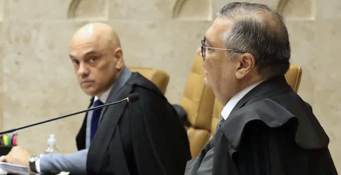 Moraes e Dino defendem diploma para jornalistas, mas grandes democracias dispensam exigência; entenda o debate